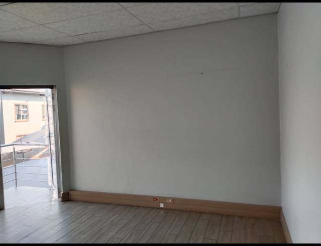 120M² OFFICE TO LET IN MELODIE